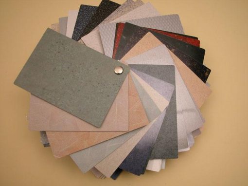 Laminati con carta decorativa impregnata